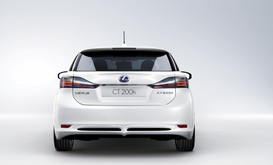  Lexus CT200h 2010 года  (фото 182 из 266)